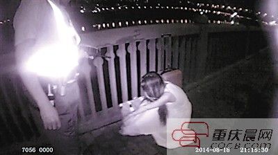 为和已婚前男友复合河南妹子来渝跳江相逼
