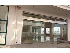 玻璃合页门安装换钢化玻璃北京地弹簧门厂家图2