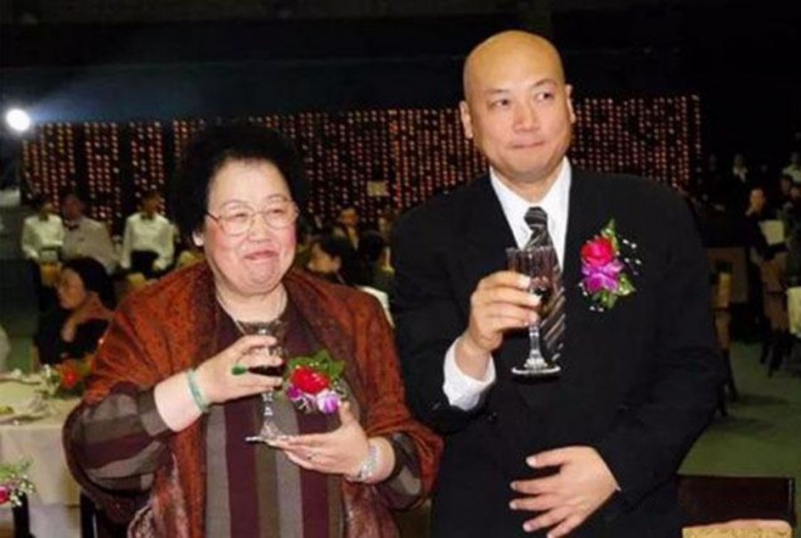 陈丽华,唐僧迟重瑞